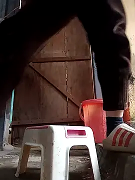 JasminePham online show from February 13, 2025, 7:03 am