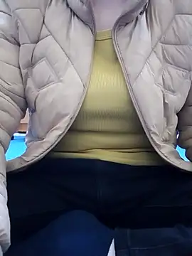 JasminePham online show from February 24, 2025, 1:46 am