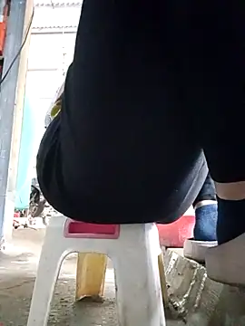 JasminePham online show from March 11, 2025, 1:16 am