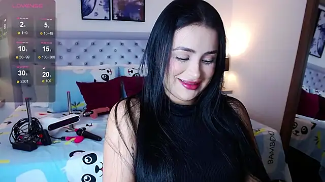 sarascottt online show from October 22, 2025, 3:01 pm