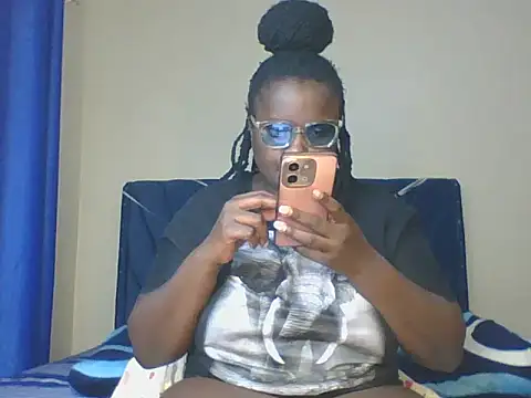 Snapshot of Montel_Montel_ chatting on February 4, 2025, 8:46 am Montel Montel online show from February 4, 2025, 8:46 am