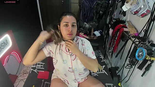 violet bdsmx online show from October 21, 2025, 9:48 pm