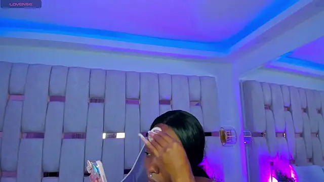 Snapshot of mia_schwarz chatting on March 2, 2026, 9:54 pm mia schwarz online show from March 2, 2026, 9:54 pm