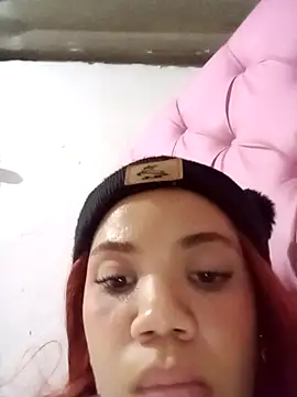 Snapshot of 1CANDYLOVE chatting on February 4, 2026, 2:28 am 1CANDYLOVE online show from February 4, 2026, 2:28 am