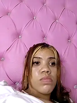 Snapshot of 1CANDYLOVE chatting on February 12, 2026, 2:28 am 1CANDYLOVE online show from February 12, 2026, 2:28 am