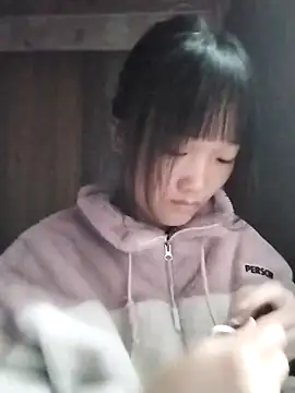 lytamye online show from March 17, 2025, 2:08 am