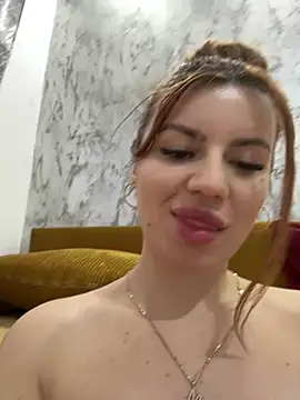 Snapshot of MayaMR chatting on January 3, 2025, 11:14 am MayaMR online show from January 3, 2025, 11:14 am