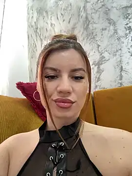 Snapshot of MayaMR chatting on January 16, 2025, 7:17 am MayaMR online show from January 16, 2025, 7:17 am