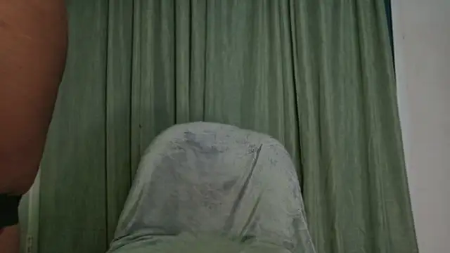 Snapshot of CurlyNony chatting on July 19, 2026, 4:49 am CurlyNony online show from July 19, 2026, 4:49 am