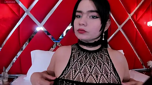 Snapshot of SusanCouper chatting on October 3, 2025, 10:51 pm SusanCouper online show from October 3, 2025, 10:51 pm