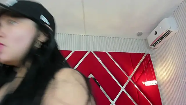 SusanCouper online show from March 19, 2026, 10:36 pm