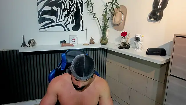 Snapshot of Daemon21 chatting on February 5, 2026, 9:30 pm Daemon21 online show from February 5, 2026, 9:30 pm