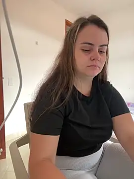 Im Amelia online show from February 18, 2026, 2:02 pm