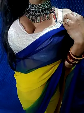 Savita hotmom online show from January 5, 2026, 5:49 pm