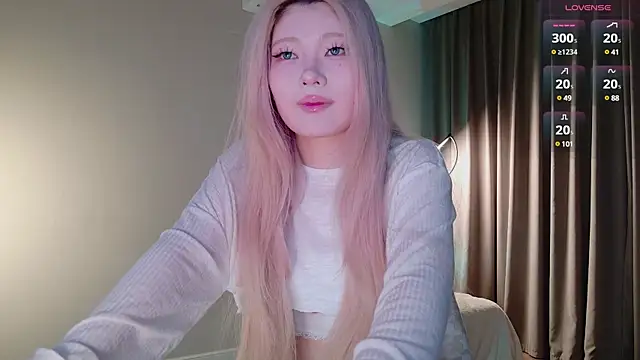 Snapshot of KitayamaChu chatting on March 20, 2025, 10:18 pm KitayamaChu online show from March 20, 2025, 10:18 pm