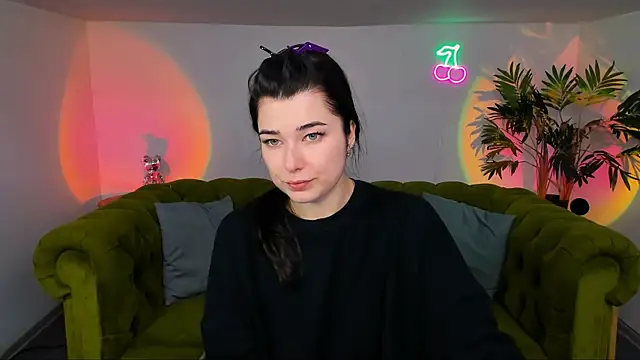 Snapshot of _Sun_Shy_ chatting on October 27, 2025, 6:28 am Sun Shy online show from October 27, 2025, 6:28 am