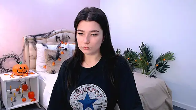 Snapshot of _Sun_Shy_ chatting on November 4, 2025, 1:21 pm Sun Shy online show from November 4, 2025, 1:21 pm