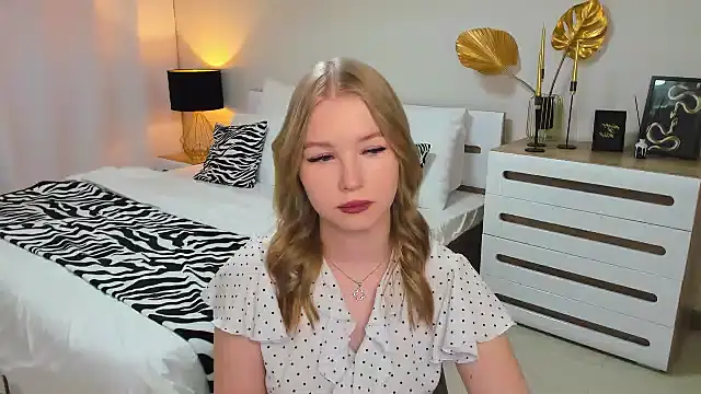 shy  lady online show from January 16, 2025, 9:30 pm