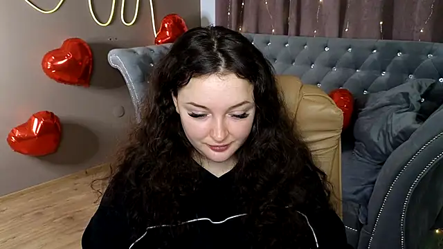 Snapshot of GloriNichols chatting on February 7, 2025, 6:56 am GloriNichols online show from February 7, 2025, 6:56 am