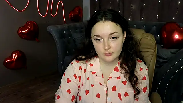 Snapshot of GloriNichols chatting on February 12, 2025, 12:55 pm GloriNichols online show from February 12, 2025, 12:55 pm