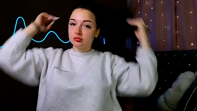 Snapshot of GloriNichols chatting on September 26, 2025, 7:23 am GloriNichols online show from September 26, 2025, 7:23 am