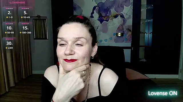 AriaGray online show from February 11, 2026, 7:19 pm