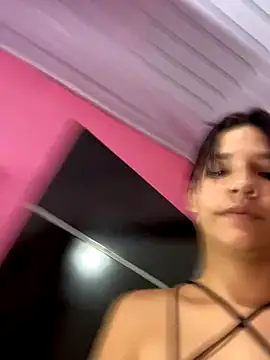 Snapshot of FerneyManti chatting on September 27, 2025, 3:22 am FerneyManti online show from September 27, 2025, 3:22 am