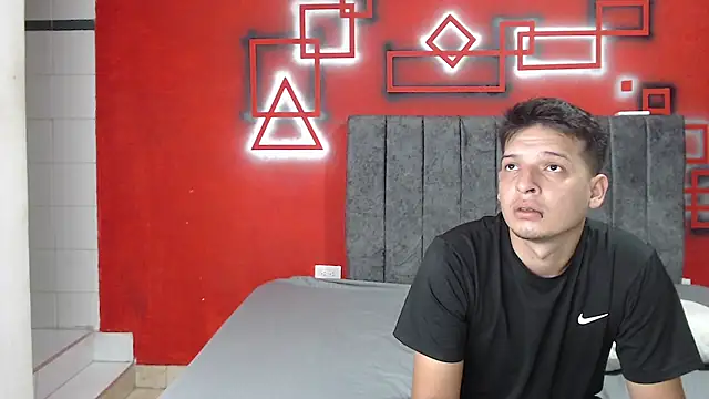 Snapshot of FerneyManti chatting on November 6, 2025, 1:12 pm FerneyManti online show from November 6, 2025, 1:12 pm