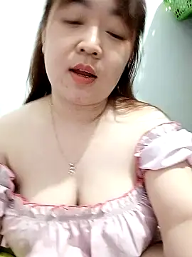 VyOanh2K online show from February 3, 2025, 1:30 pm