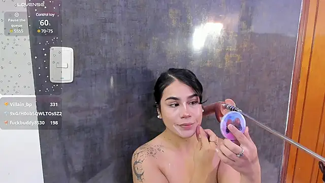 Snapshot of zyle_boobs chatting on February 23, 2025, 2:29 am zyle boobs online show from February 23, 2025, 2:29 am