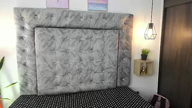 Snapshot of sweet_abby1 chatting on March 14, 2025, 12:18 pm sweet abby1 online show from March 14, 2025, 12:18 pm