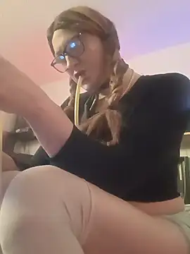 Snapshot of sissytrapdolly24 chatting on July 10, 2026, 6:21 pm sissytrapdolly24 online show from July 10, 2026, 6:21 pm