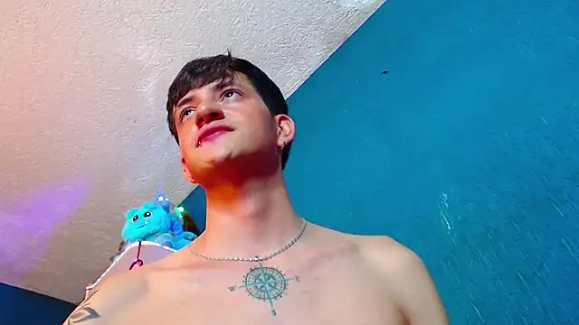 Snapshot of GabyThoms chatting on December 17, 2024, 4:01 am GabyThoms online show from December 17, 2024, 4:01 am