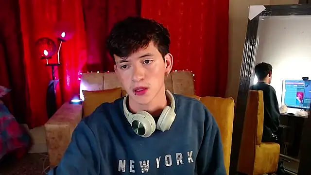 Snapshot of GabyThoms chatting on December 20, 2024, 11:26 pm GabyThoms online show from December 20, 2024, 11:26 pm