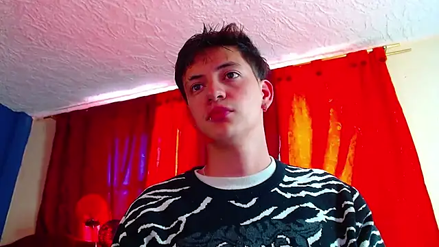 Snapshot of GabyThoms chatting on December 31, 2024, 2:58 pm GabyThoms online show from December 31, 2024, 2:58 pm