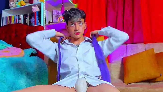 Snapshot of GabyThoms chatting on February 26, 2025, 11:04 pm GabyThoms online show from February 26, 2025, 11:04 pm