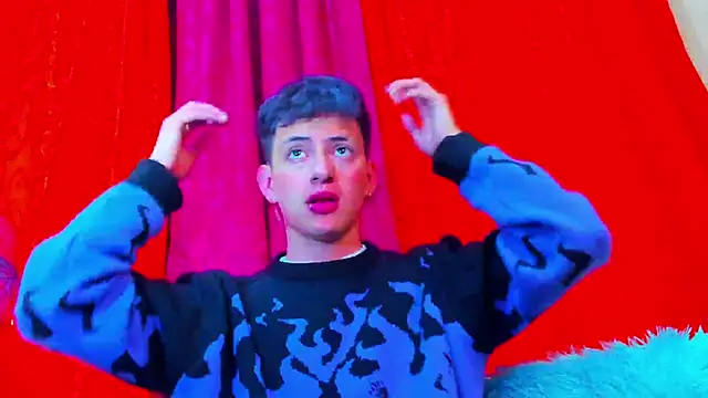 Snapshot of GabyThoms chatting on March 20, 2025, 8:42 am GabyThoms online show from March 20, 2025, 8:42 am