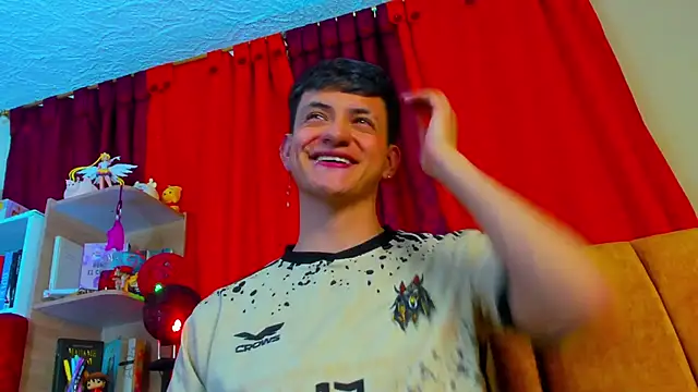 Snapshot of GabyThoms chatting on March 21, 2025, 11:45 pm GabyThoms online show from March 21, 2025, 11:45 pm