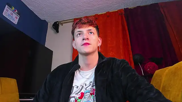 Snapshot of GabyThoms chatting on November 2, 2025, 1:41 am GabyThoms online show from November 2, 2025, 1:41 am