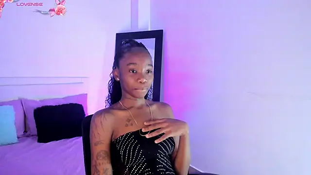 Snapshot of Rihana_hot01 chatting on January 23, 2025, 8:13 pm Rihana hot01 online show from January 23, 2025, 8:13 pm