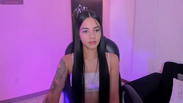 Snapshot of HannahJamesX chatting on March 2, 2025, 4:53 pm HannahJamesX online show from March 2, 2025, 4:53 pm