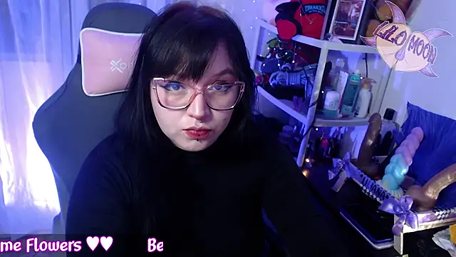 Snapshot of LiloMoon69 chatting on February 14, 2025, 3:33 am LiloMoon69 online show from February 14, 2025, 3:33 am