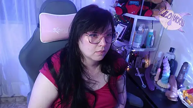 Snapshot of LiloMoon69 chatting on February 28, 2025, 7:26 am LiloMoon69 online show from February 28, 2025, 7:26 am