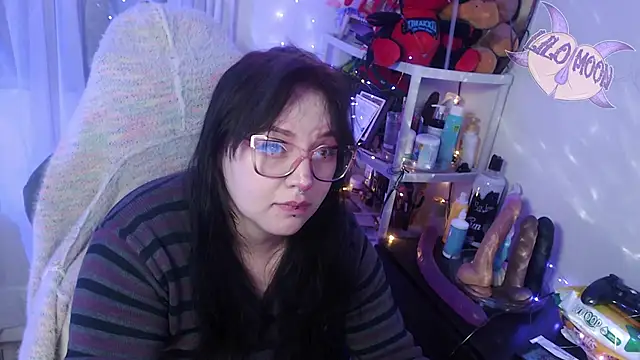 Snapshot of LiloMoon69 chatting on March 4, 2025, 7:08 am LiloMoon69 online show from March 4, 2025, 7:08 am