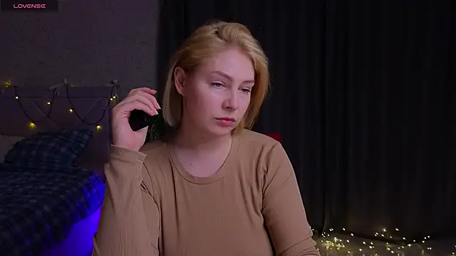 Catherine River online show from February 18, 2026, 6:04 pm