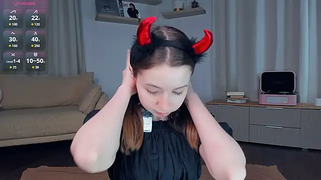 DominikaElis online show from May 2, 2026, 7:52 pm
