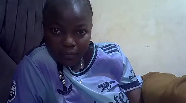 Snapshot of pretty_vivy chatting on March 3, 2025, 5:42 am pretty vivy online show from March 3, 2025, 5:42 am