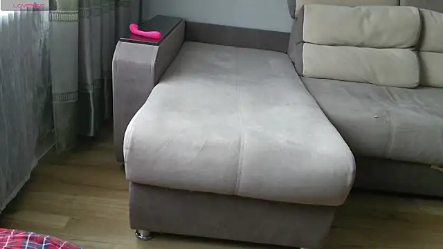 MilaaMilaa online show from October 27, 2025, 3:43 am