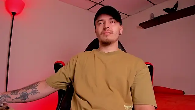 Snapshot of james_connor2 chatting on October 20, 2025, 7:25 pm james connor2 online show from October 20, 2025, 7:25 pm