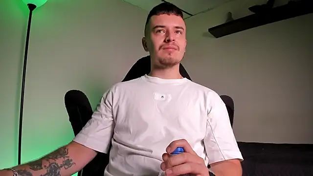 james connor2 online show from February 8, 2026, 3:26 pm